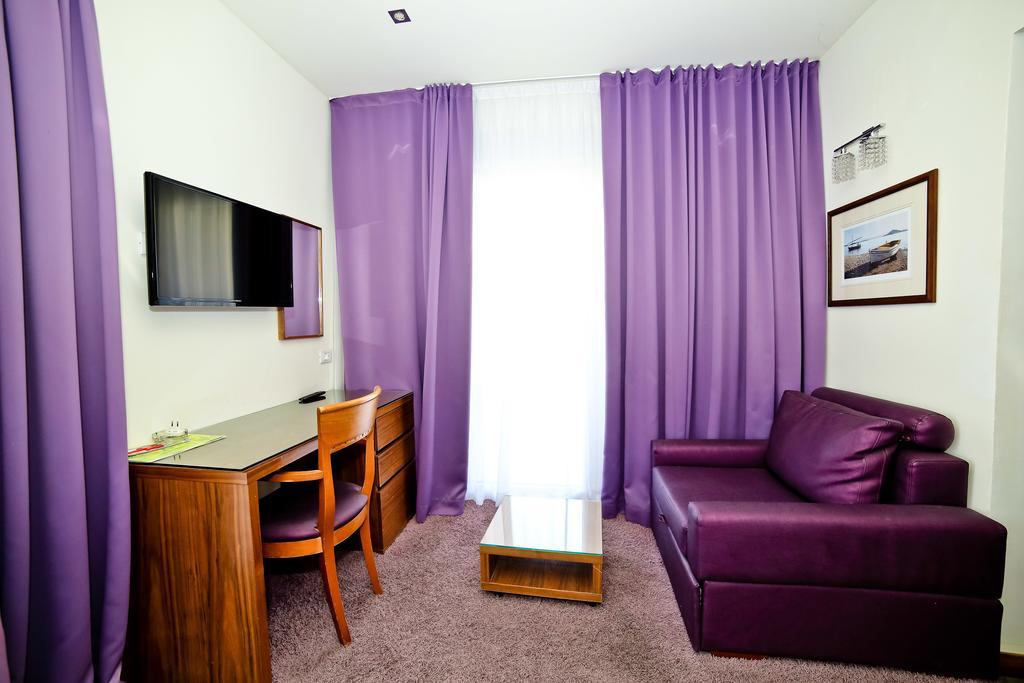Classic Double Room - Annex,1277289217:JPEG